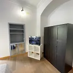 Giulia Mesa Apartamento *