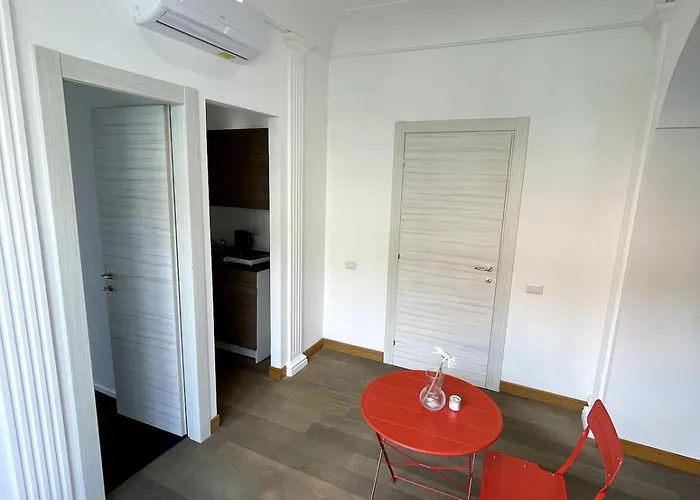 Giulia Mesa Apartment Rom