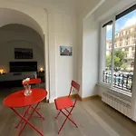 Giulia Mesa Apartment *